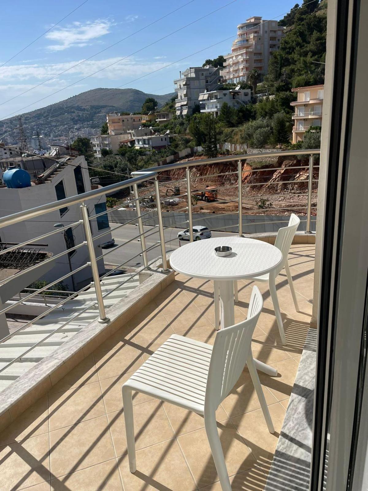 סרנדה Vanesa Rooms מראה חיצוני תמונה